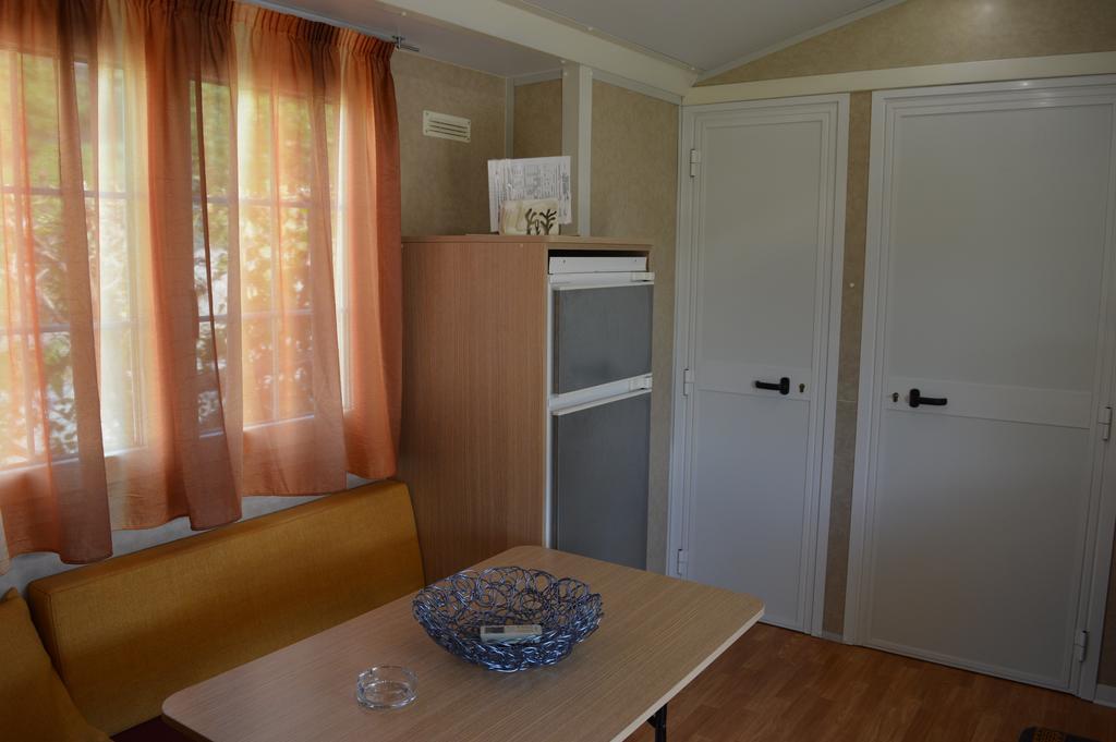 Camping Royal Pettenasco Δωμάτιο φωτογραφία