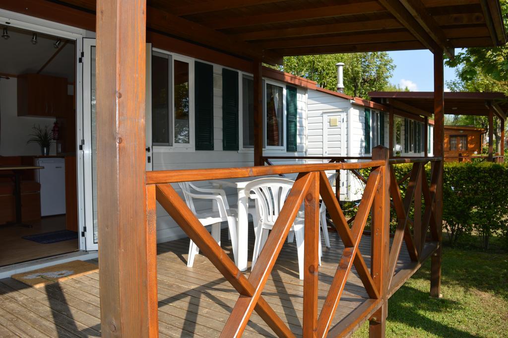 Camping Royal Pettenasco Εξωτερικό φωτογραφία