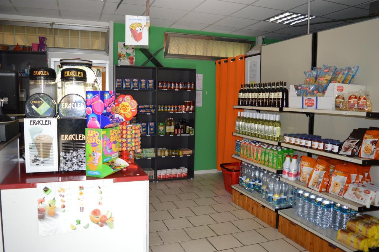 Camping Royal Pettenasco Εξωτερικό φωτογραφία